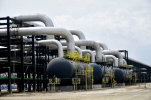 Nigeria Exports Surge as Dangote Refinery Struggles with Crude Supply Shortage