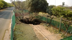 Protecting infrastructure against the risks of dolomite ground