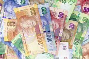 Rand Strengthens Ahead of South Africa Mining Production Data